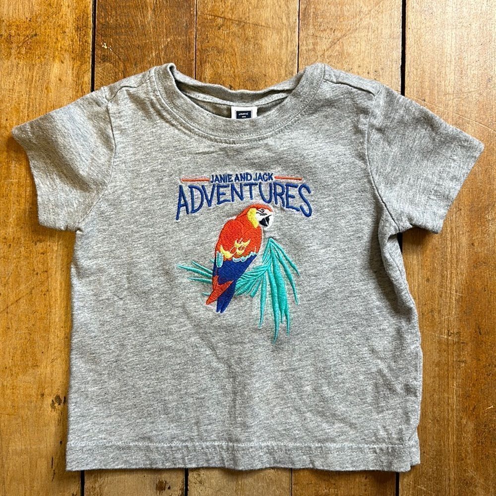 Janie and Jack shirt size 12 to 18 months Gray parrot cotton summer vacation